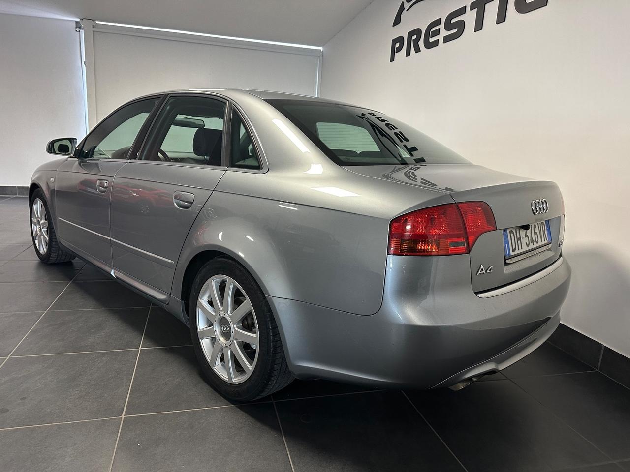 AUDI A4 BERLINA 1.9 S-LINE 116CV UNIPRO PRONTA CONSEGNA