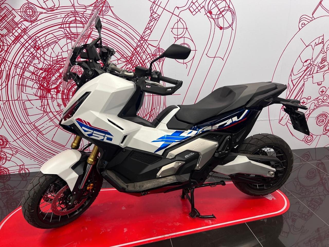 Honda X-ADV 750 2026