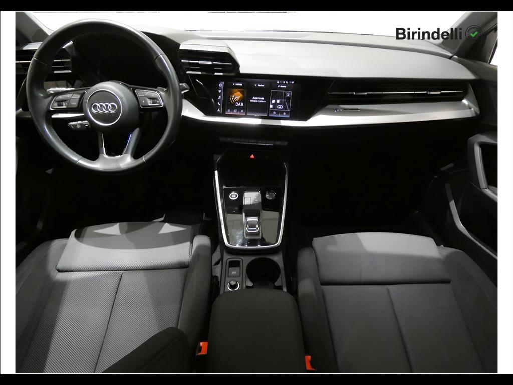 AUDI A3 4ª serie - A3 SPB 30 g-tron S tronic S line edition