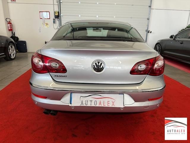 VOLKSWAGEN - Passat Passat 2.0 tdi Dpf NEOPATENTATI