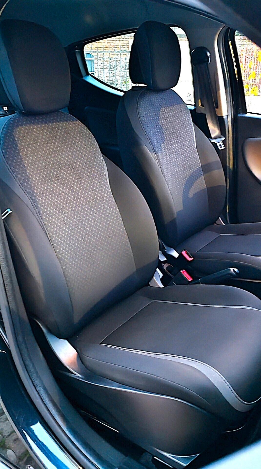 Lancia Ypsilon 1.2 69 CV 5 porte GPL Ecochic Silver