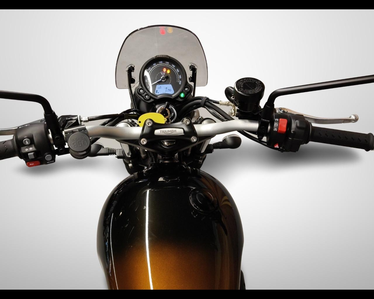 TRIUMPH Scrambler 900 - Stealth Edition