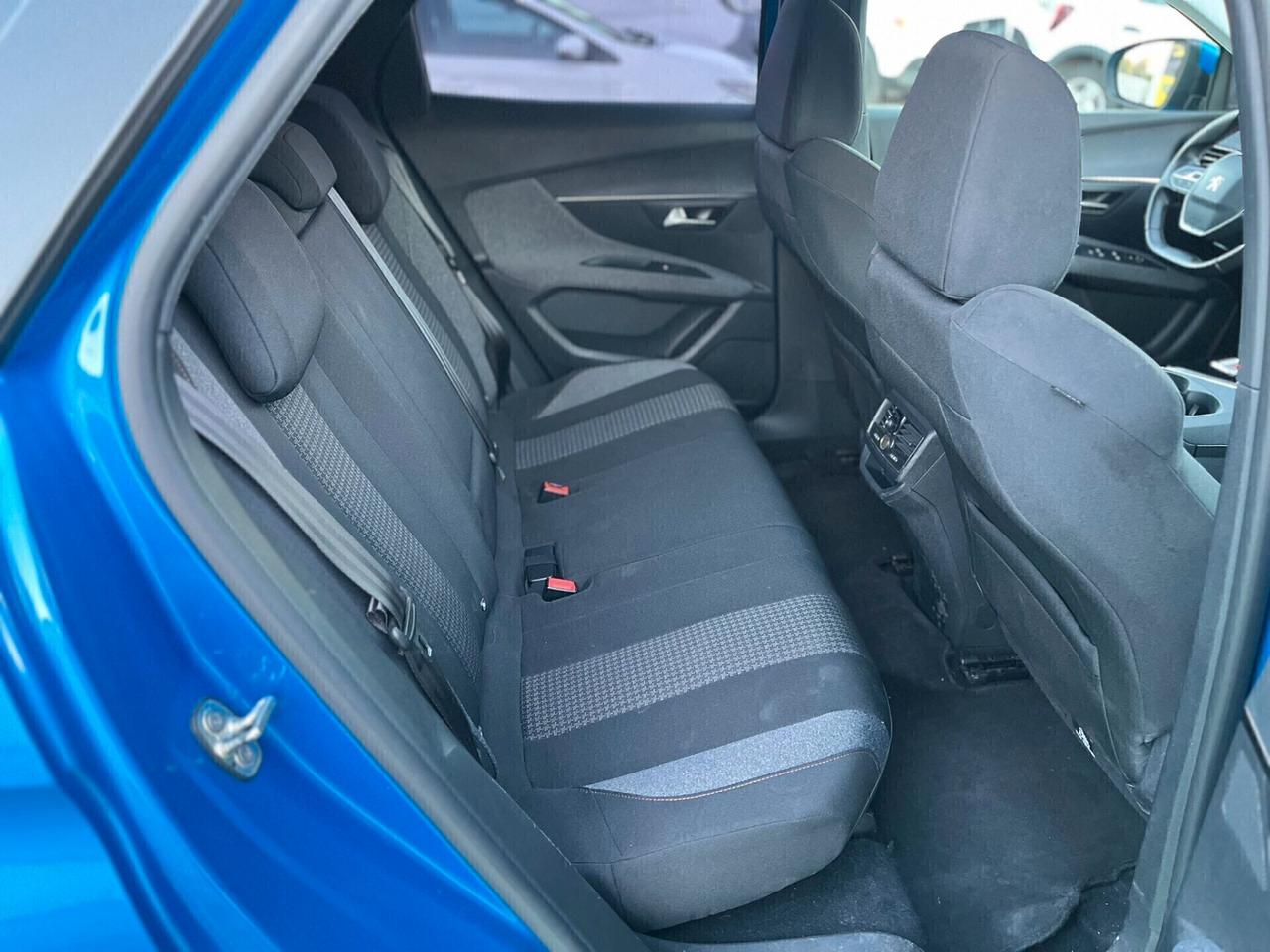 Peugeot 3008 1.5 131cv Active Anno 05/2021 Permute Garanzia Finanziamenti