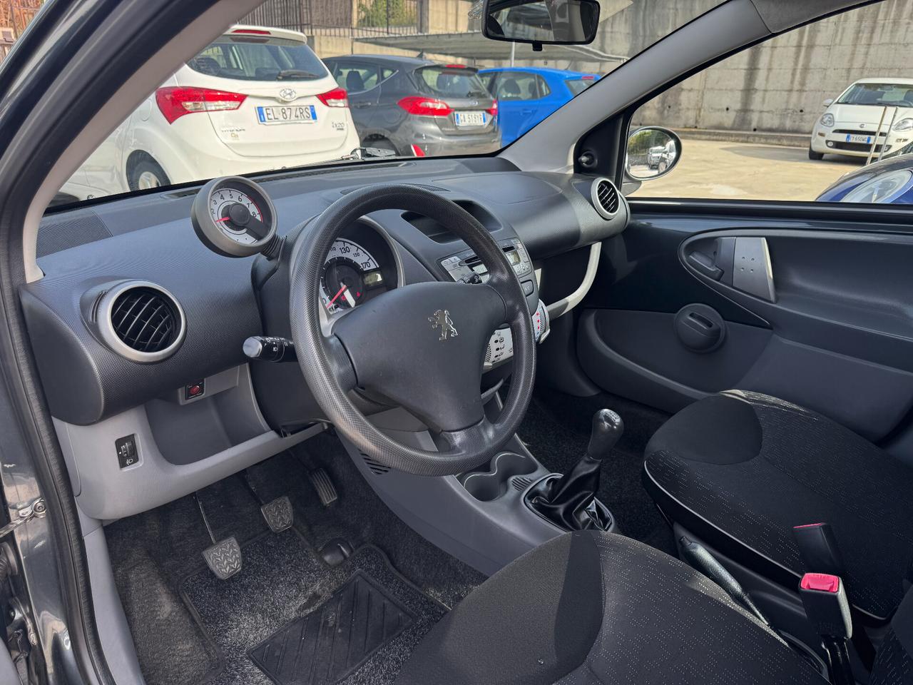 PEUGEOT 107 1.0 5porte *UNIPROPRIETARIO*/130.000KM