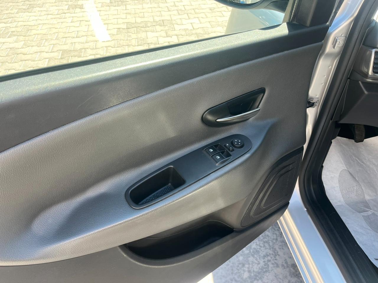 Lancia Ypsilon 1.2 69 CV 5 porte Gold