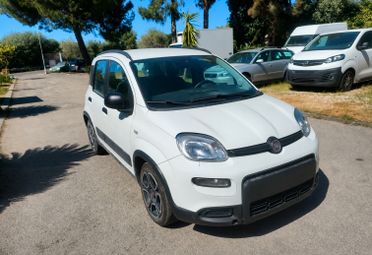 Fiat Panda 1.0 S&S Hybrid City Life da 199€ al mese