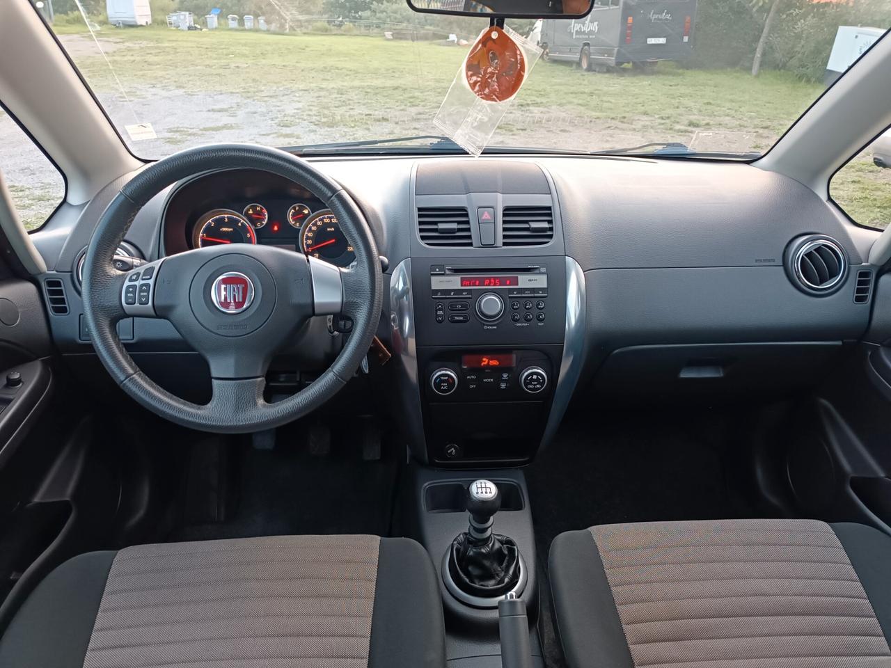 Fiat Sedici 2.0 MJT 16V DPF 4x4 Experience