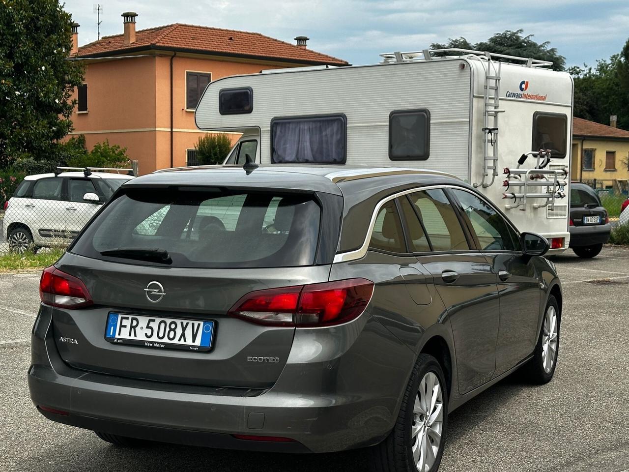 Opel Astra 1.4 Turbo 110CV EcoM Sports Tourer Innovation