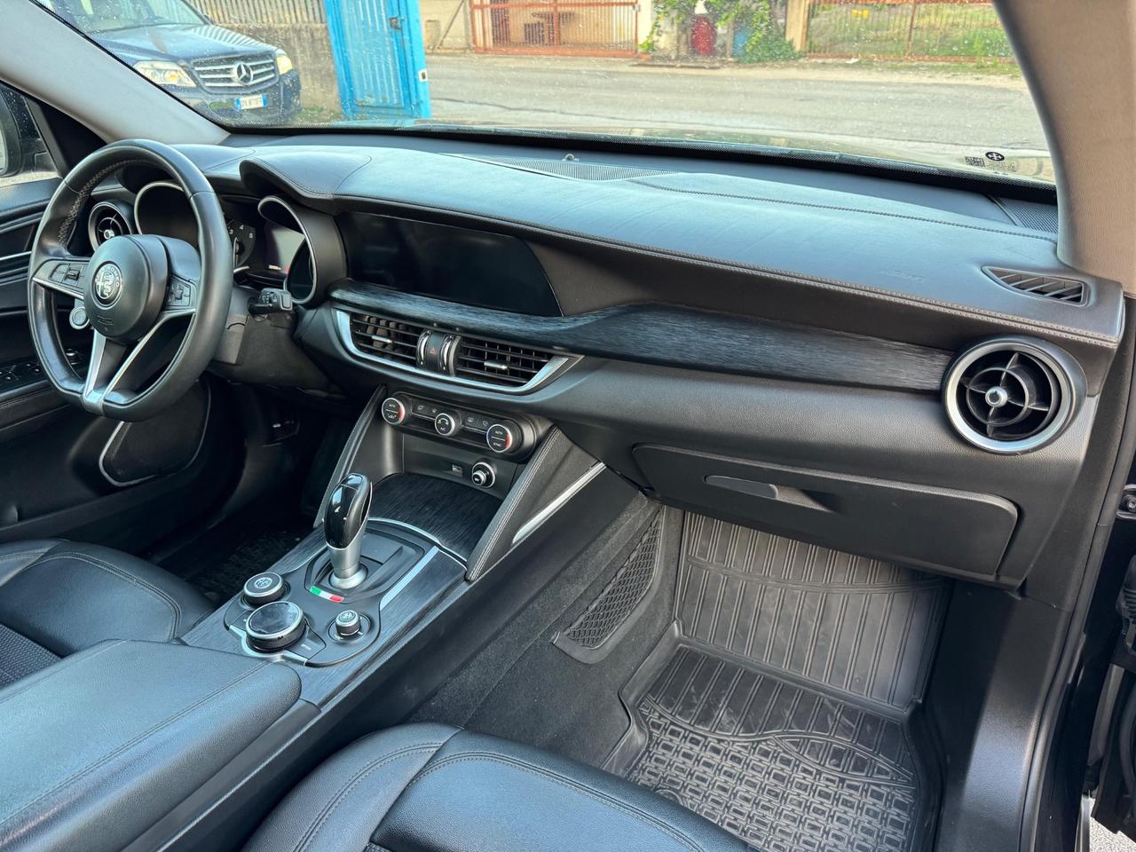Alfa Romeo Stelvio 2.2 Turbodiesel 210 CV AT8 Q4 Super
