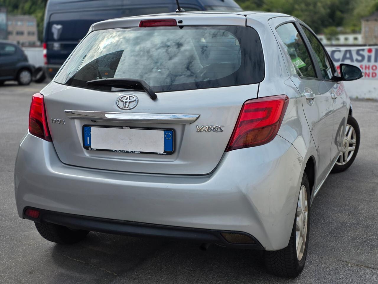 Toyota Yaris 1.0 5 porte Lounge
