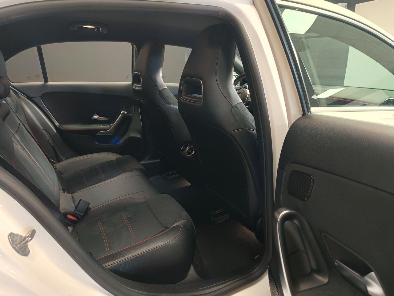 Mercedes-benz A 180 A 180 d Automatic Premium