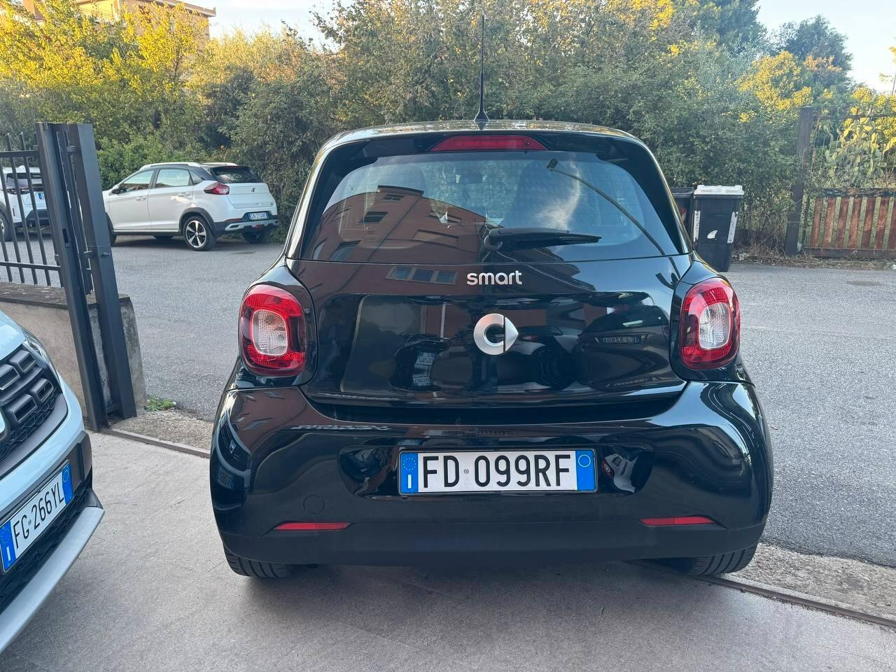 Smart ForFour 70 1.0 Youngster