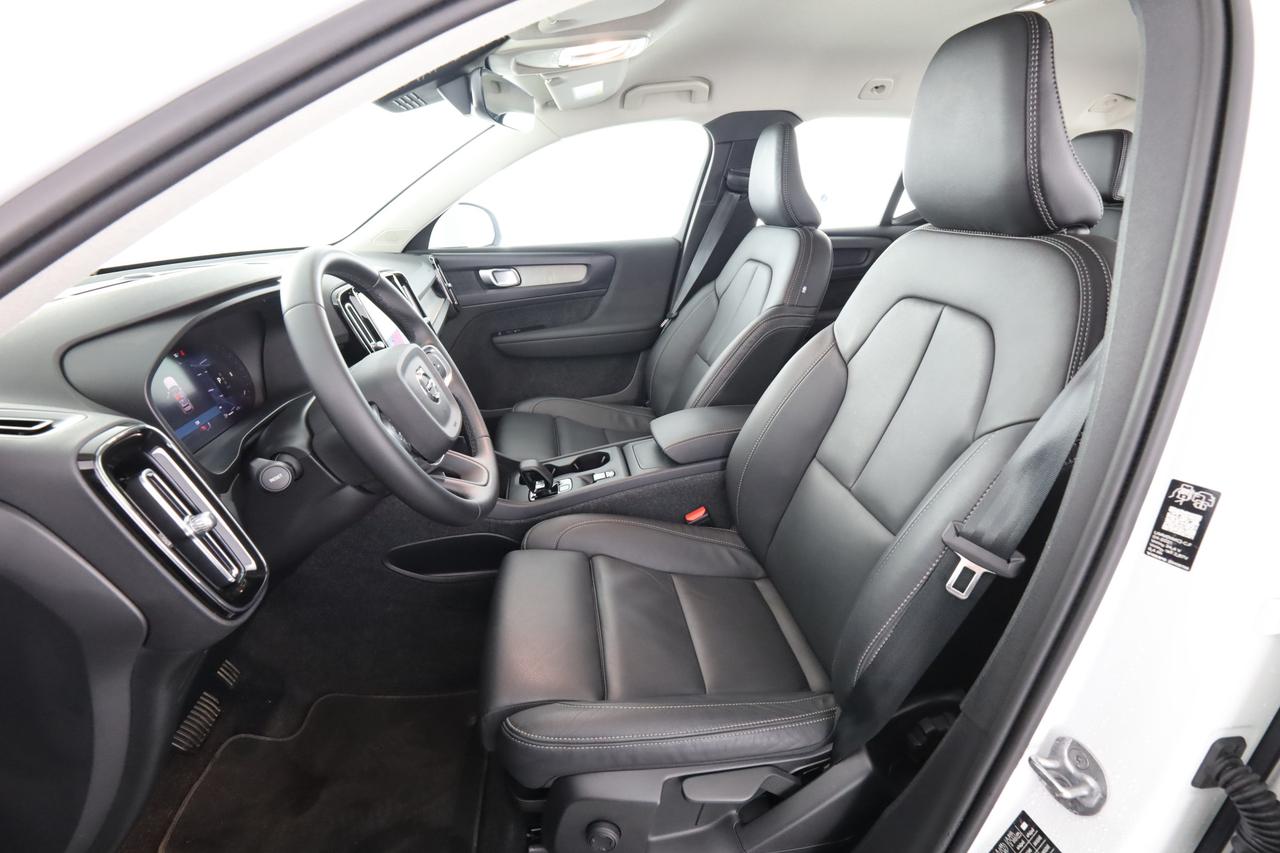 VOLVO XC40 (2017--->) XC40 B3 automatico Core