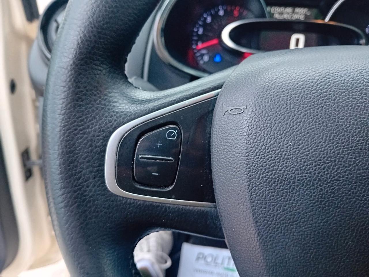 Renault Clio dCi 8V 90CV EDC Start&Stop 5 porte Energy Intens