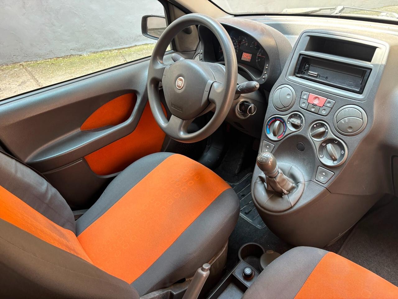 Fiat Panda 1.2 BENZ - LEGGI ANNUNCIO