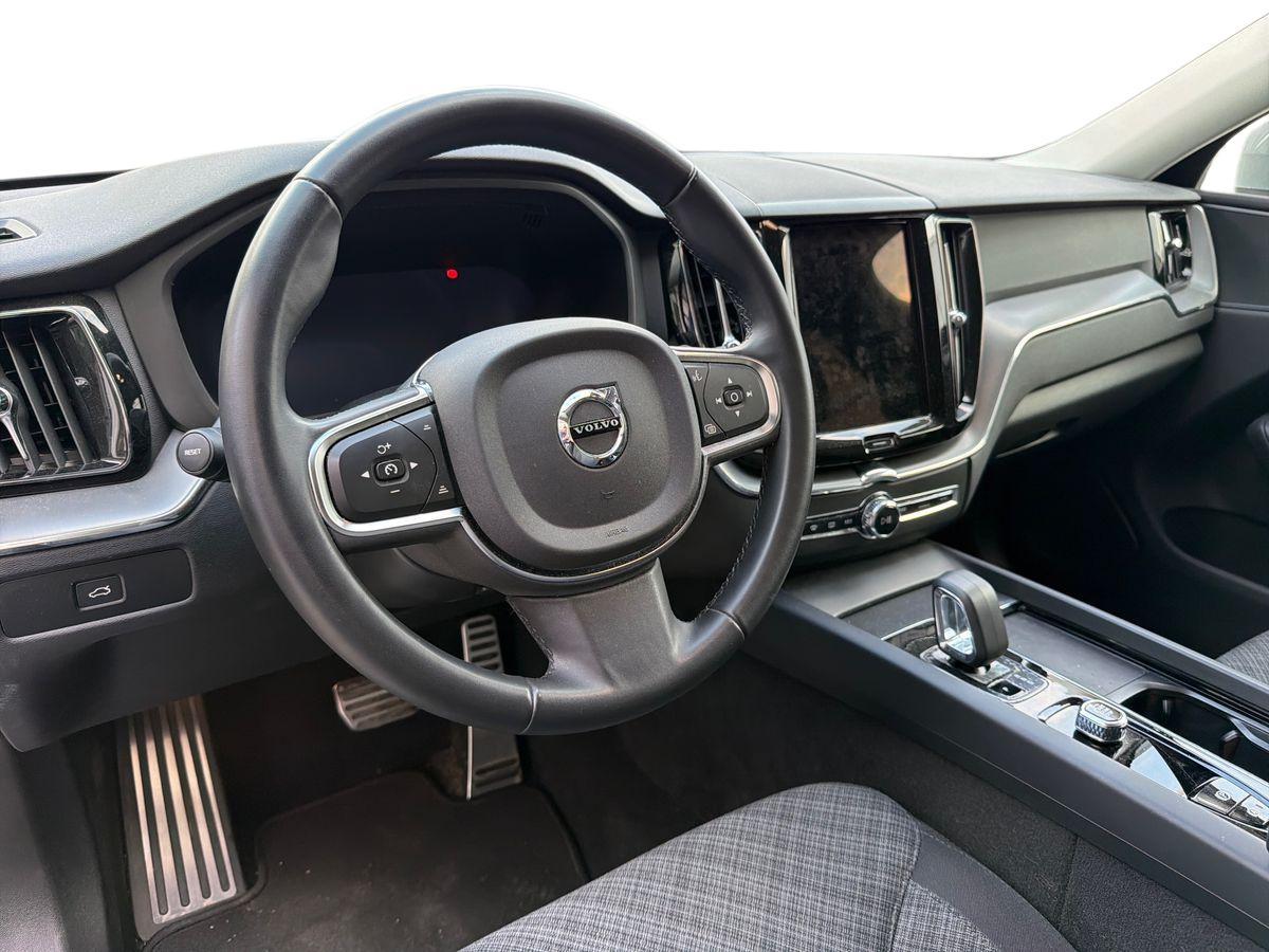 VOLVO XC60 2.0 b4 Core awd auto