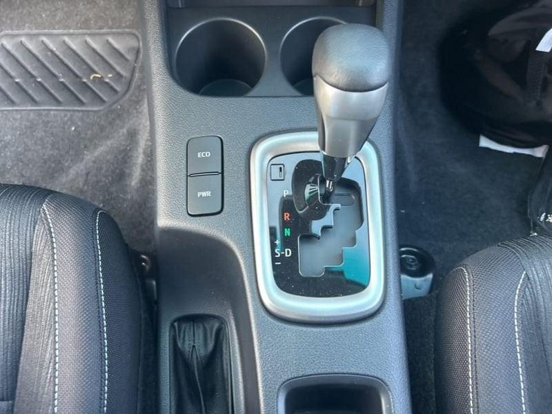 Toyota Hilux 2.4 Diesel AT Double Cab 4WD Lounge MY24