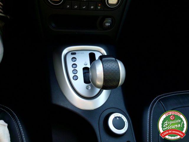 NISSAN Qashqai 2.0 dCi DPF Tekna 4X4