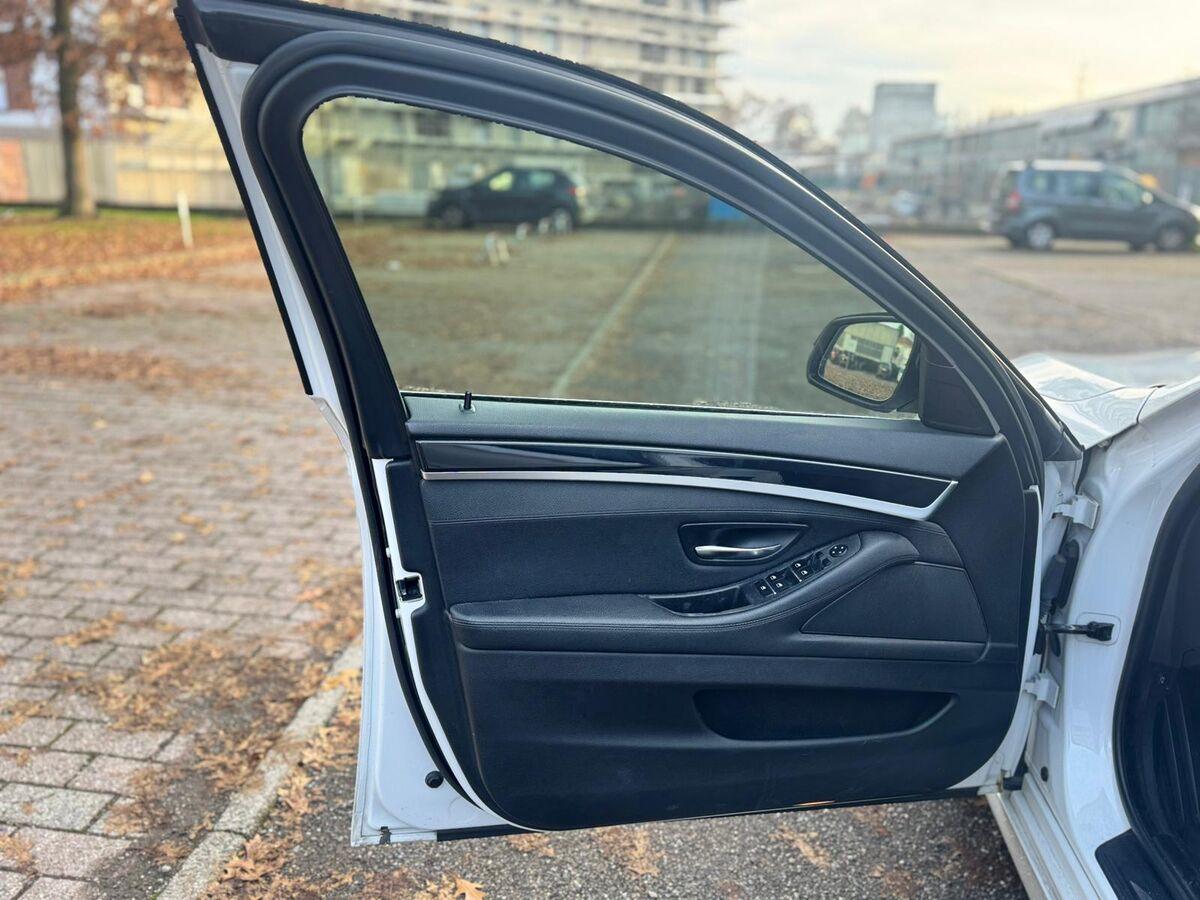 BMW Serie 5 520d Business 190cv auto