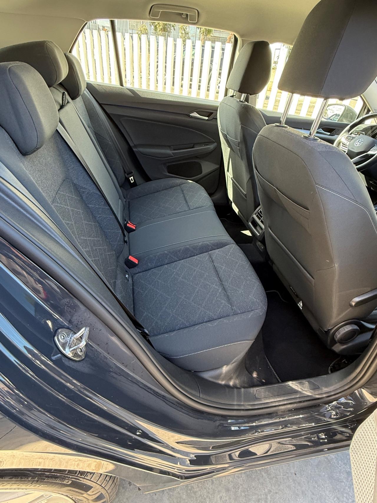 Volkswagen Golf 1.0 eTSI EVO DSG Life
