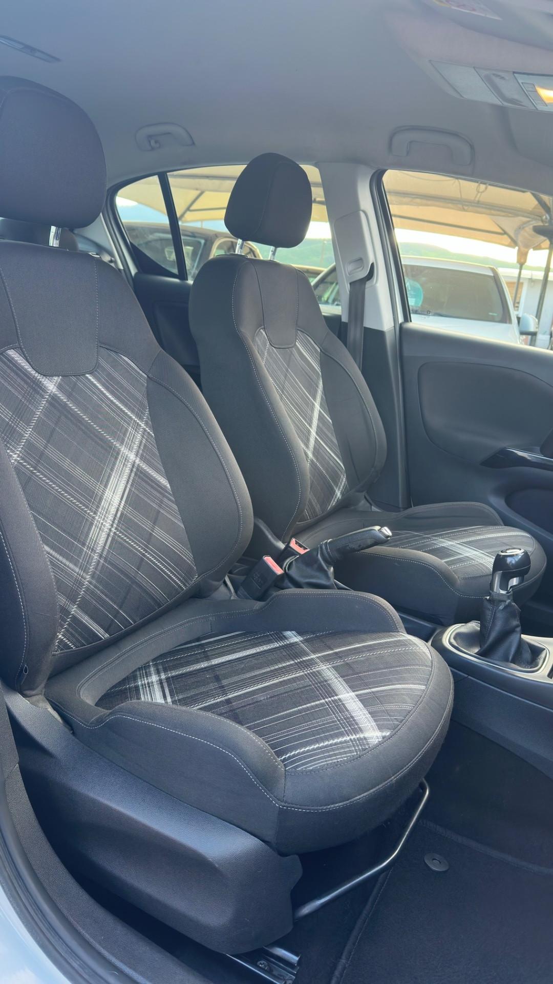 Opel Corsa 1.4 90CV Start&Stop 5 porte n-Joy