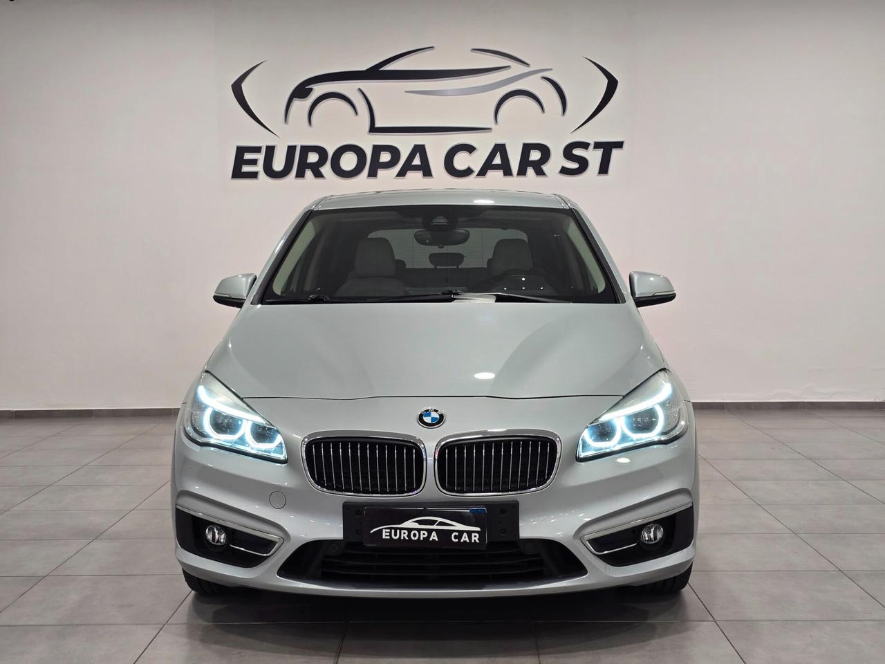 Bmw 2er Active Tourer 220d Active Tourer Luxury