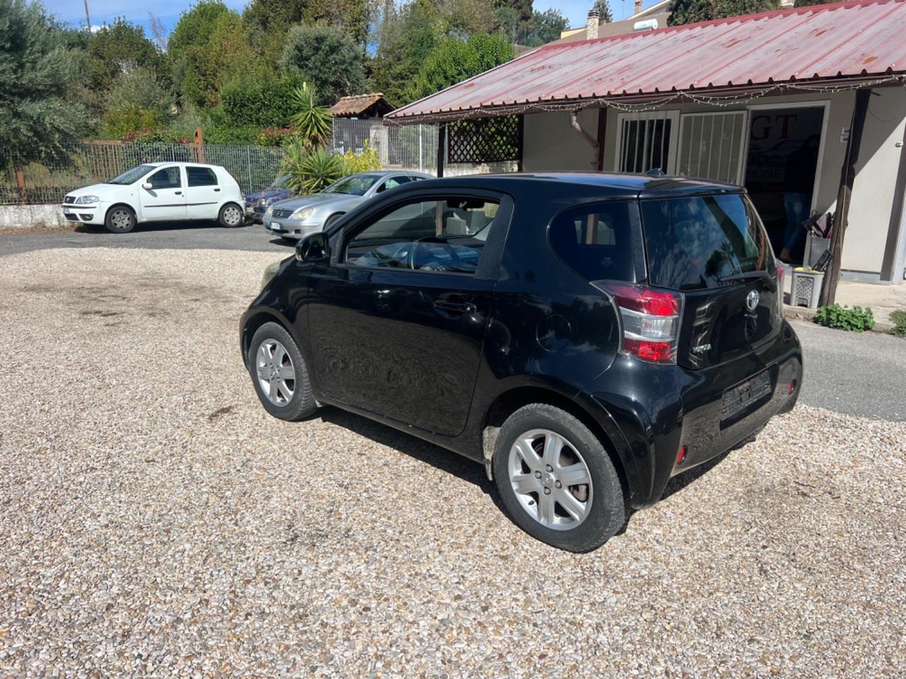 Toyota iQ 1.0 Sol