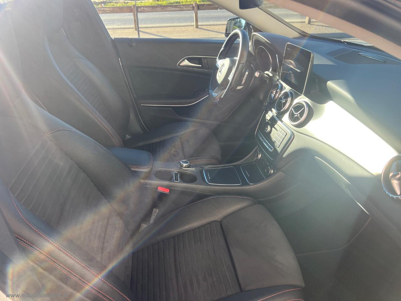 MERCEDES-BENZ CLA 200 d 4Matic Automatic Premium TETTO CAMERA STUPENDA