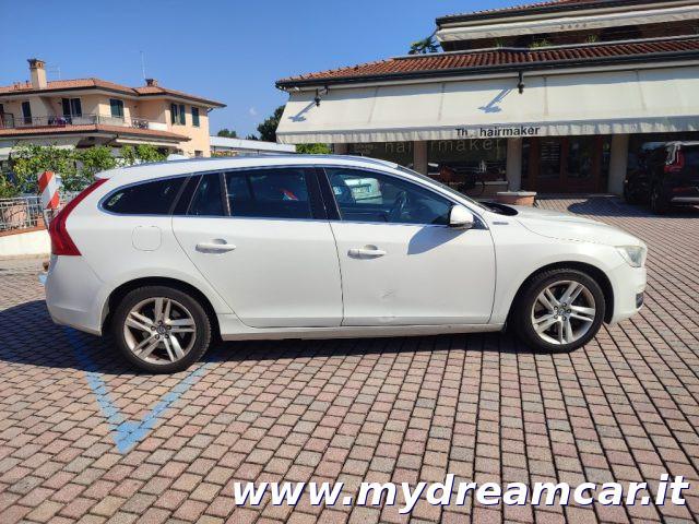 VOLVO V60 D6 AWD Geartronic Plug-In Hybrid