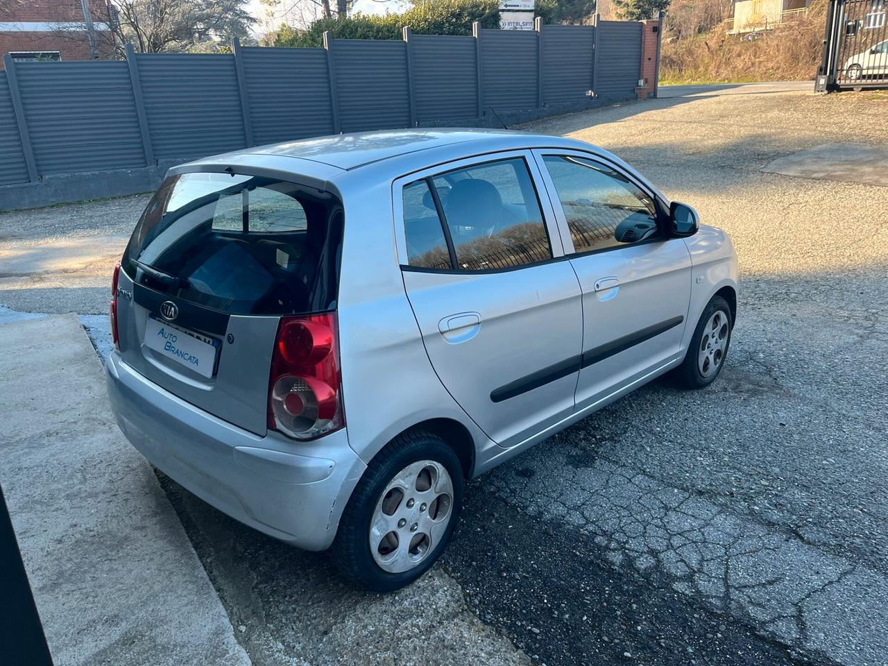 Kia Picanto 1.0