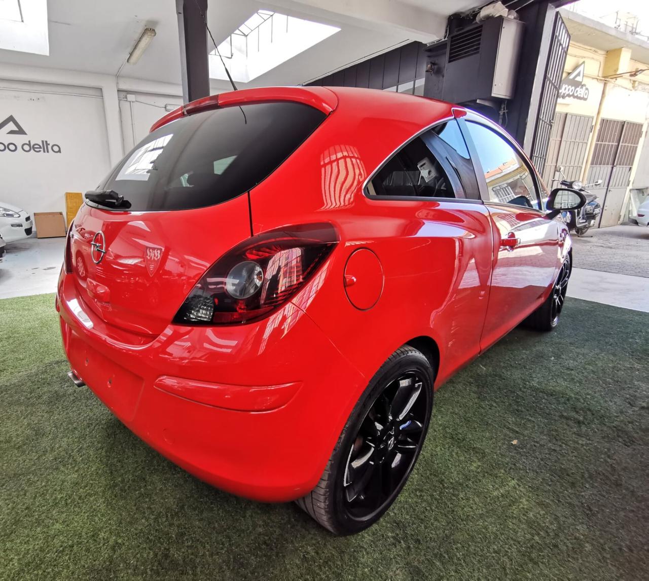 Opel Corsa 1.4 16V Sport edition GARANZIA 12 MESI