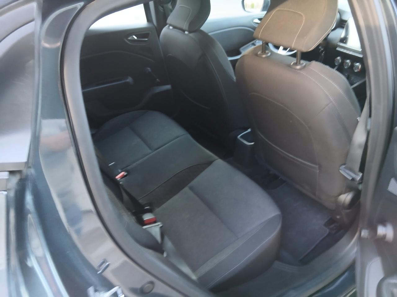 Renault Clio TCe 100 CV 5 porte Zen UNICO proprietario tua con € 164 mese