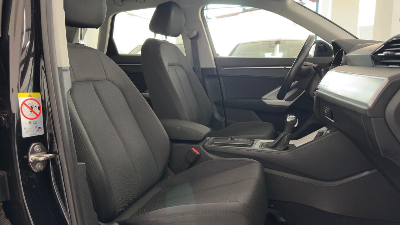 Audi Q3 35 TDI S tronic Business