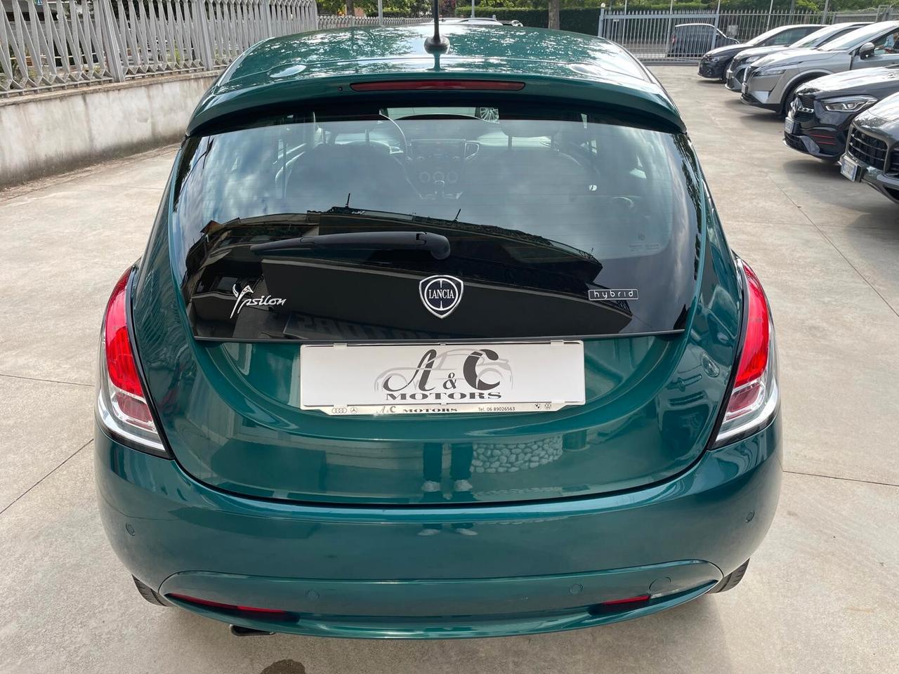 Lancia Ypsilon 1.0 FireFly 5 porte S&S Hybrid Ecochic