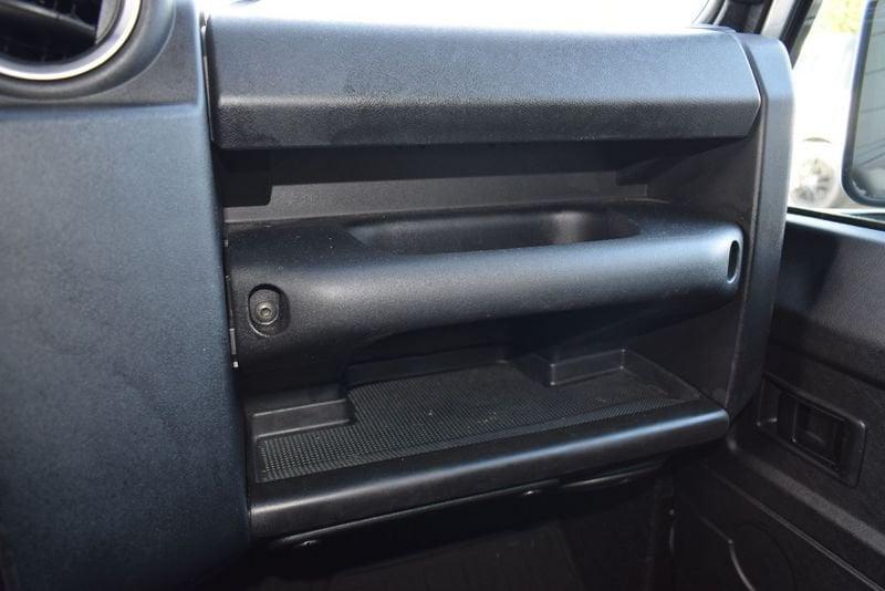 Land Rover Defender Defender 110 2.2 TD4 Station Wagon SE N1 AUTOCARRO