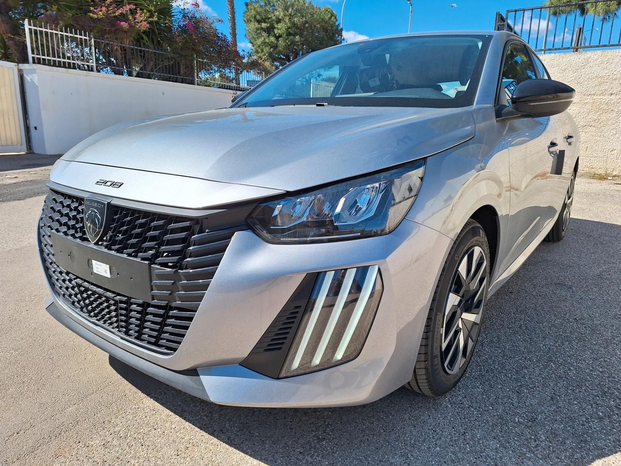 Peugeot 208 PureTech 75 CV STYLE