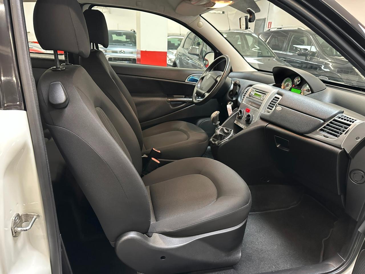 Lancia Ypsilon 1.2 69 CV Platinum