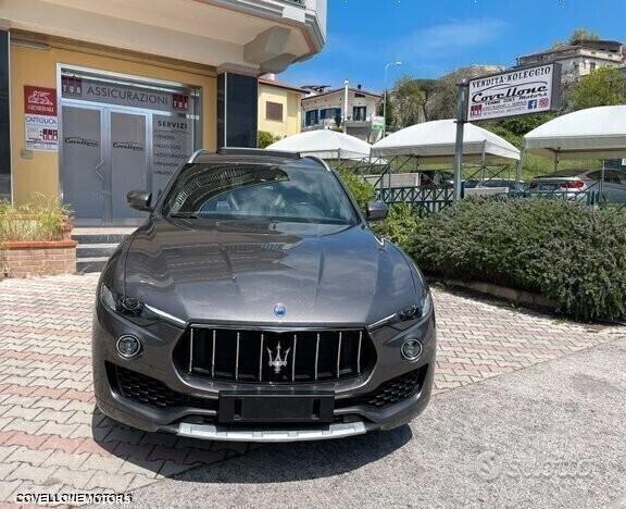 Maserati Levante 3.0 diesel pack sport pell tetto