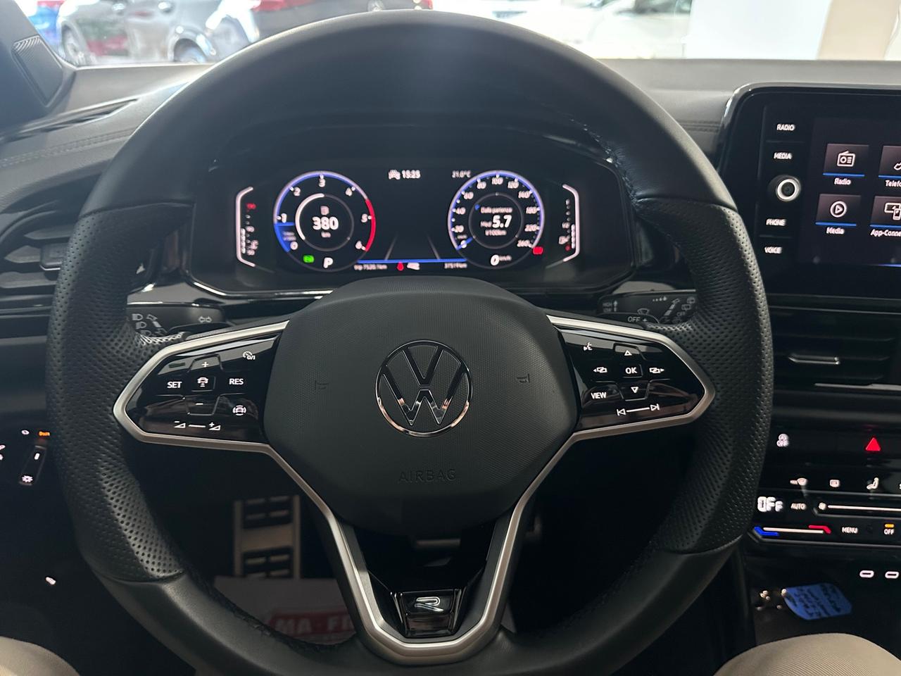 Volkswagen T-Roc 2.0 TDI SCR 150 CV DSG R-Line