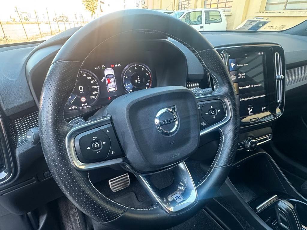 Volvo XC40 T5 AWD Geartronic R-design 84000km benzina