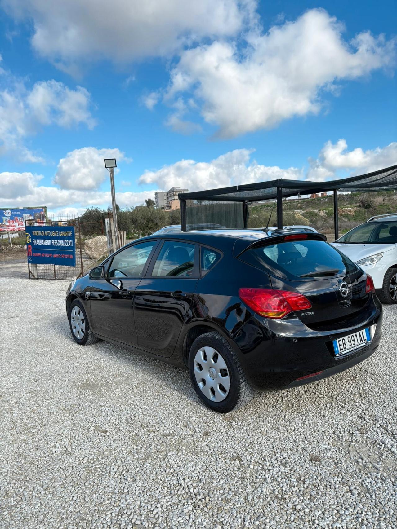 Opel Astra 1.4 100CV 5 porte Cosmo