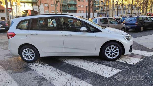 BMW 216 d Gran Tourer Business. NAVI-7POSTI-AUTO