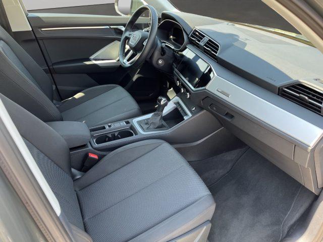 AUDI Q3 SUV 35 tdi STRONIC BUSINESS