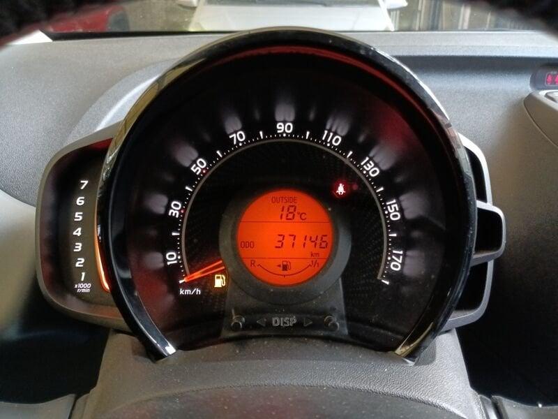 Toyota Aygo Aygo Connect 1.0 VVT-i 72 CV 5 porte x-fun