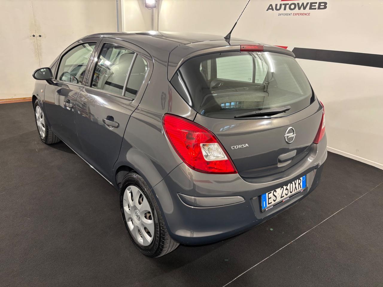 Opel Corsa 1.2 85CV 5 porte GPL-TECH Edition