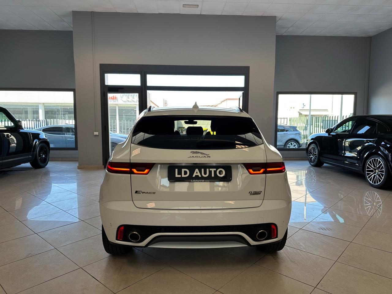 Jaguar E-Pace 2.0D 150 CV AWD aut. R-Dynamic
