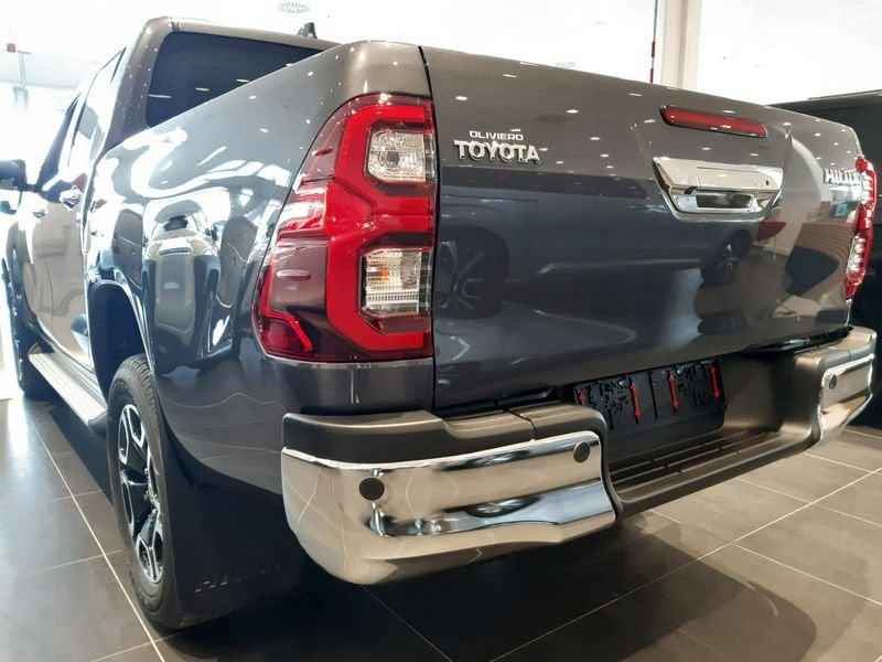 Toyota Hilux 2.4 D-4D A/T 4WD 4 porte Double Cab Executive