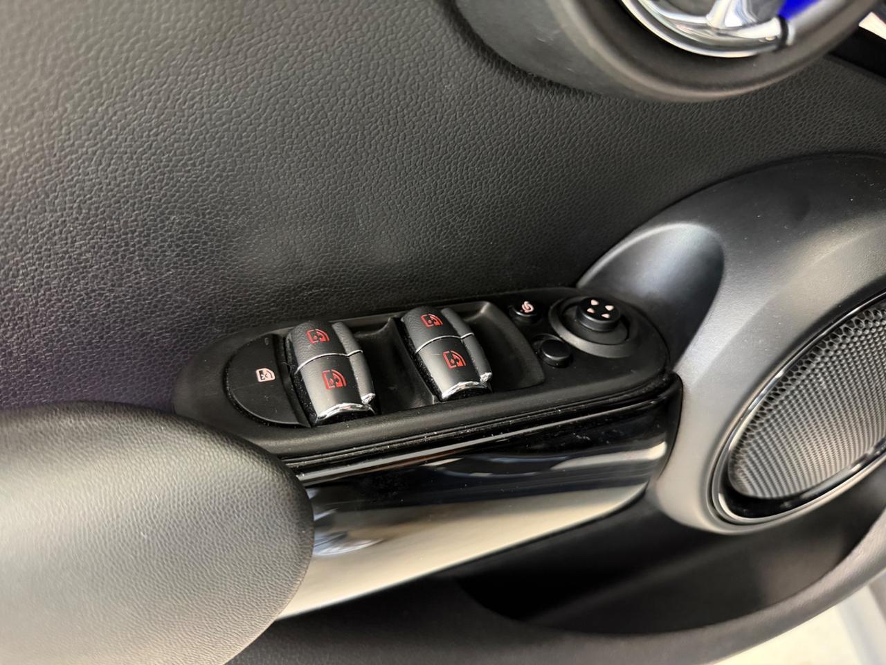 Mini 2.0 Cooper SD aut. Hype 5 porte