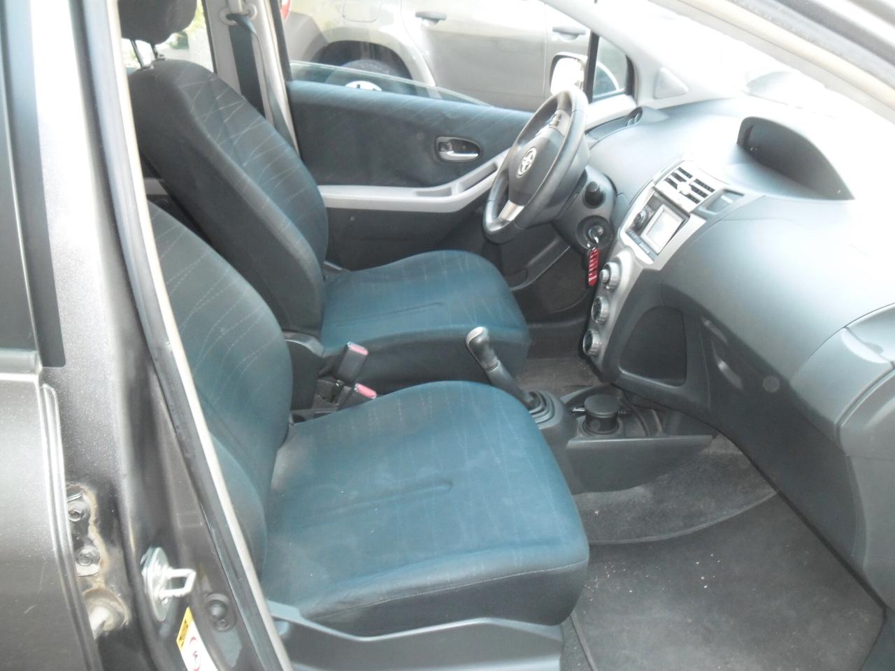 Toyota Yaris 1.3 5 porte