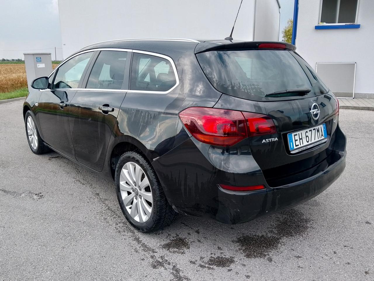 Opel Astra 1.7 CDTI tutta tagliandata Opel perfetta pari al nuovo unica proprietaria